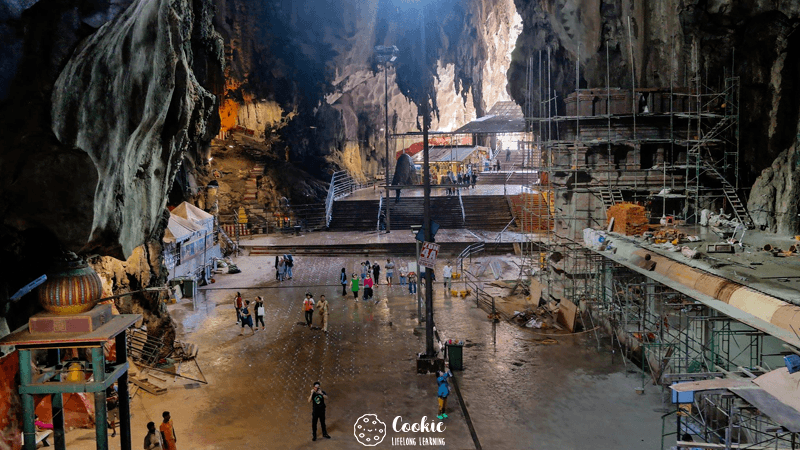 ถ้ำมืด (Dark Caves) ส่วนหนึ่งของถ้ำบาตู (Batu Caves)